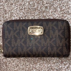 Michael Kors wallet